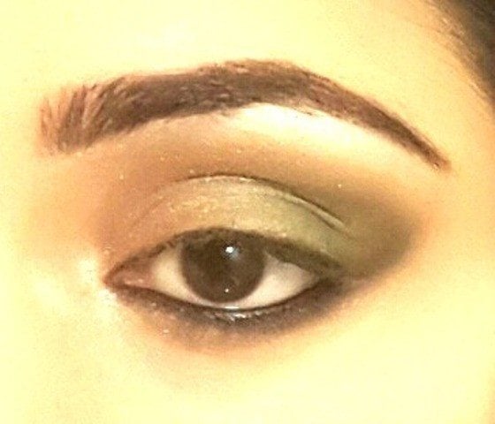 Gold and Green Smoky Eye Party Look Tutorial 10