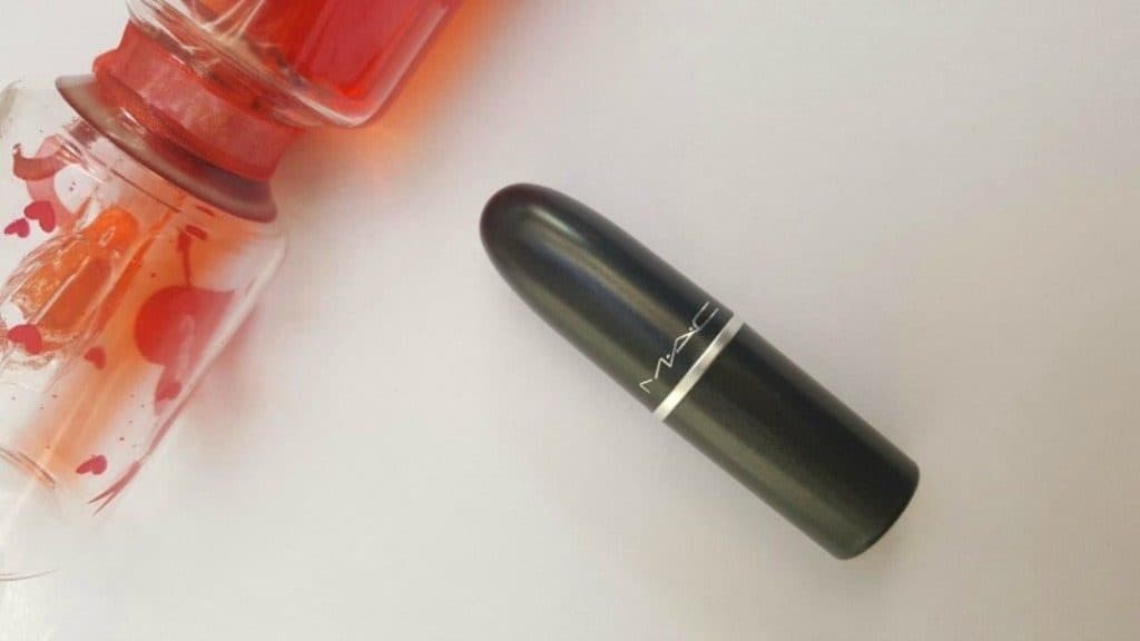MAC Dubonnet Amplified Lipstick Review