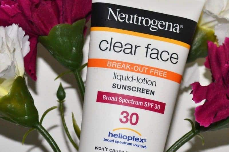 Neutrogena Clear Face Sunscreen Liquid Lotion 1