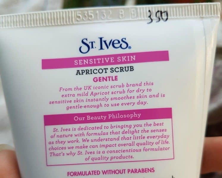 St. Ives Sensitive Skin  Gentle Apricot Scrub  1